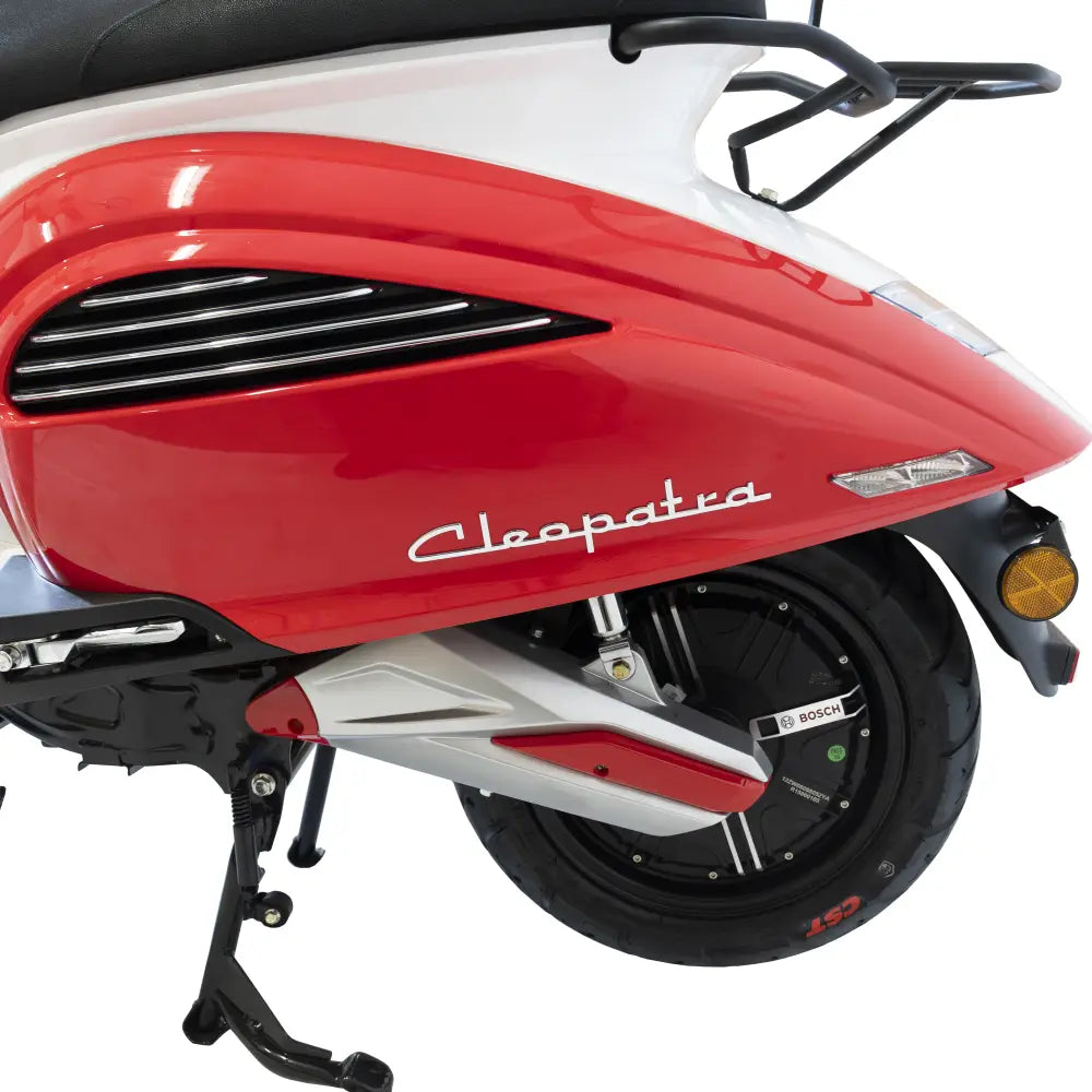 Scuter Electric Rotakt Cleopatra Motor Bosch Autonomie 55 km Viteza Maxima 25 km/h putere 3KW acumulator litiu-ion 60V/26Ah, Timp Incarcare 6-8 ore