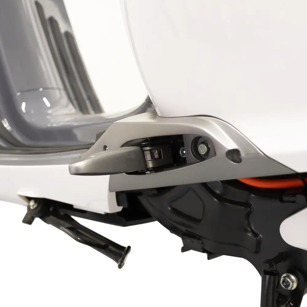 Scuter Electric Rotakt Casablanca Motor Bosch 3000w 25km/h Autonomie 55 km Baterie Litiu-ion 60V 26Ah, Timp încărcare 6-8h