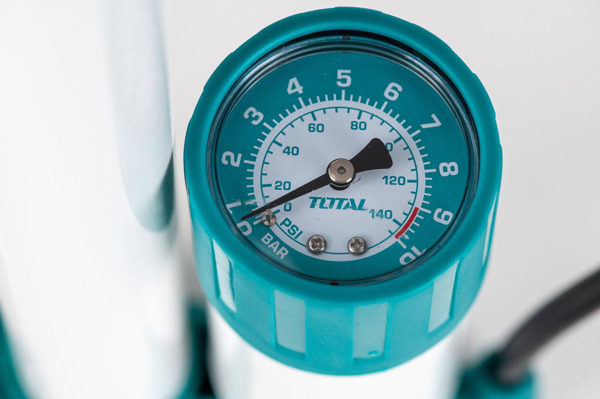 TOTAL - POMPA DE PODEA CU MANOMETRU