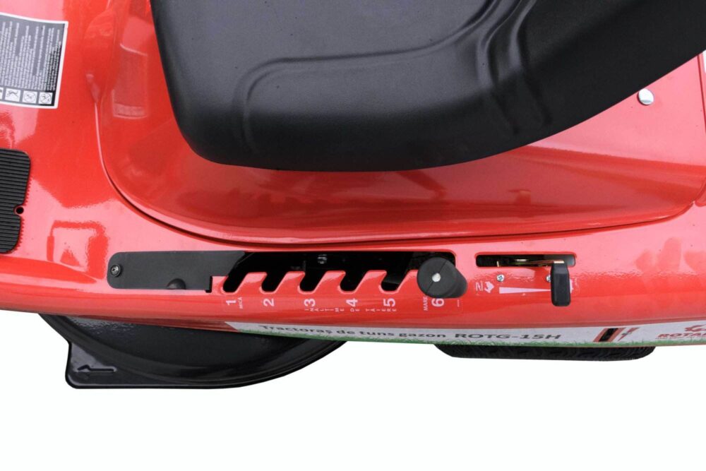 Tractoras de tuns iarba Rotakt ROTG-15H