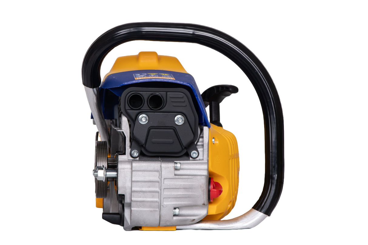 Drujba pe benzina Kamrad KR-52, 5.8 CP, 52CC, 33 dinti, pasul 0.325”, 1,5mm + ulei amestec 0.5L si toporisca Wolfson