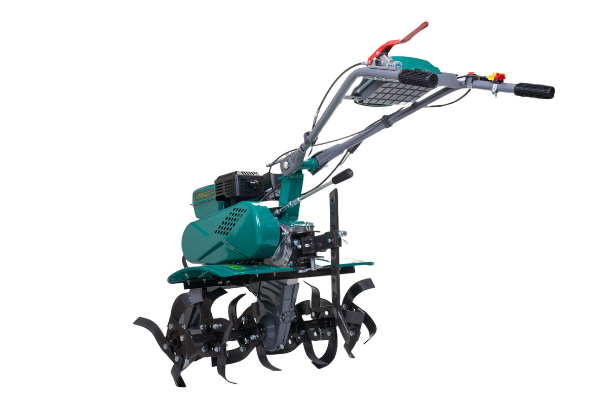 Motosapa pe benzina Gospodarul Profesionist GP-800, 8CP, latime de lucru 60-80 cm, roti de transport 4.00-8, plug, rarita si freze pentru sapat