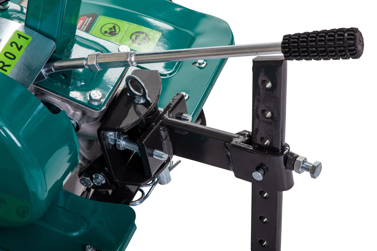 Motosapa pe benzina Gospodarul Profesionist GP-800, 8CP, latime de lucru 60-80 cm, roti de transport 4.00-8, plug, rarita si freze pentru sapat