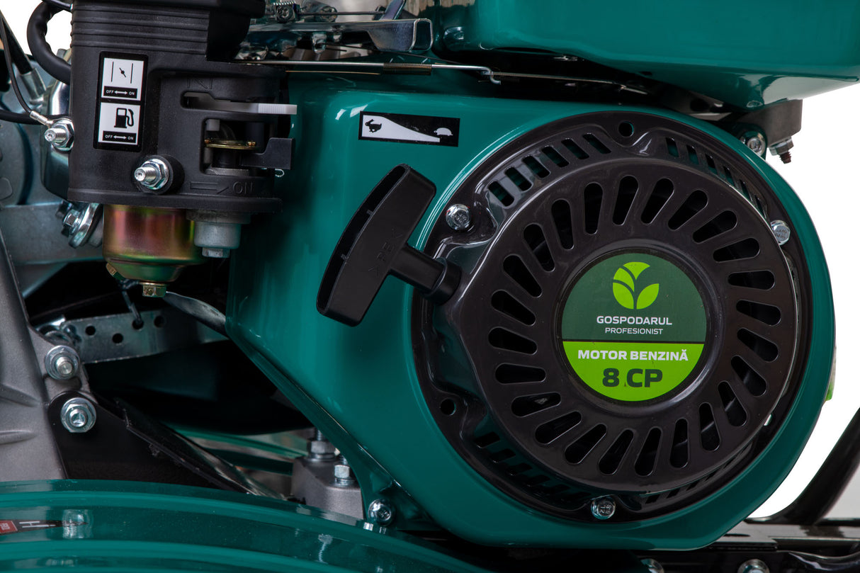Motosapa pe benzina Gospodarul Profesionist GP-800, 8CP, latime de lucru 60-80 cm, roti de transport 4.00-8, plug, rarita si freze pentru sapat