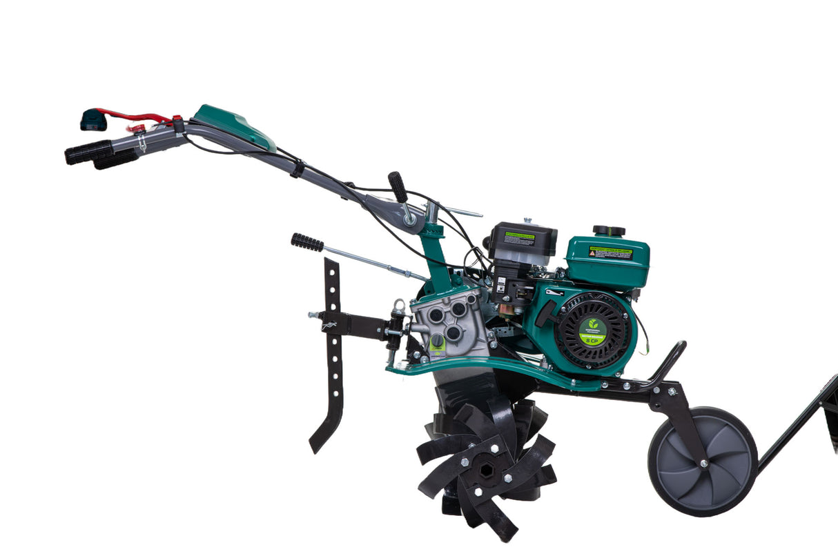 Motosapa pe benzina Gospodarul Profesionist GP-800, 8CP, latime de lucru 60-80 cm, roti de transport 4.00-8, plug, rarita si freze pentru sapat