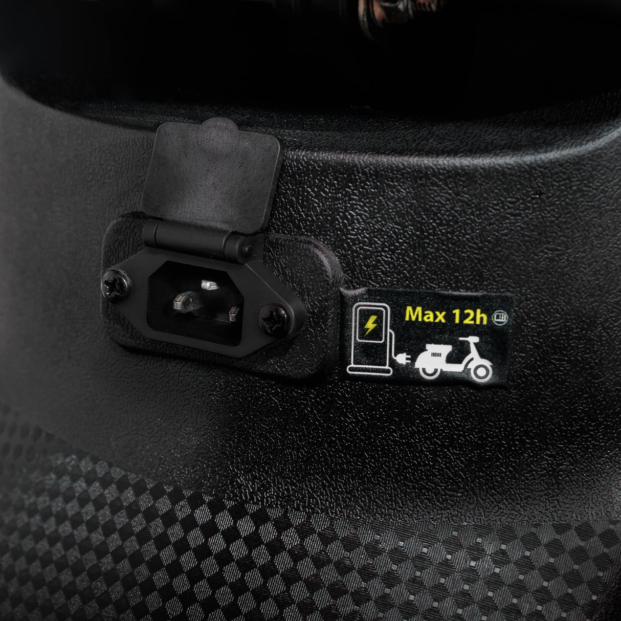 Scuter Electric, 1500W, Fara Permis, Voltarom S1, autonomie pana la 74 km, Visiniu