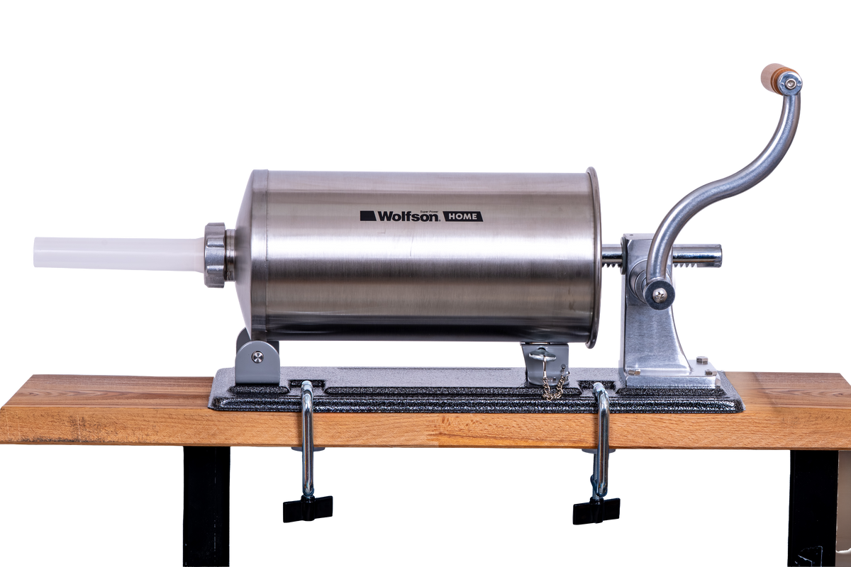 Masina manuala de umplut carnati Wolfson Home K2010PA 6 kg, corp inox si aluminiu, 5 palnii, actionare cu cremaliera, montaj orizontal