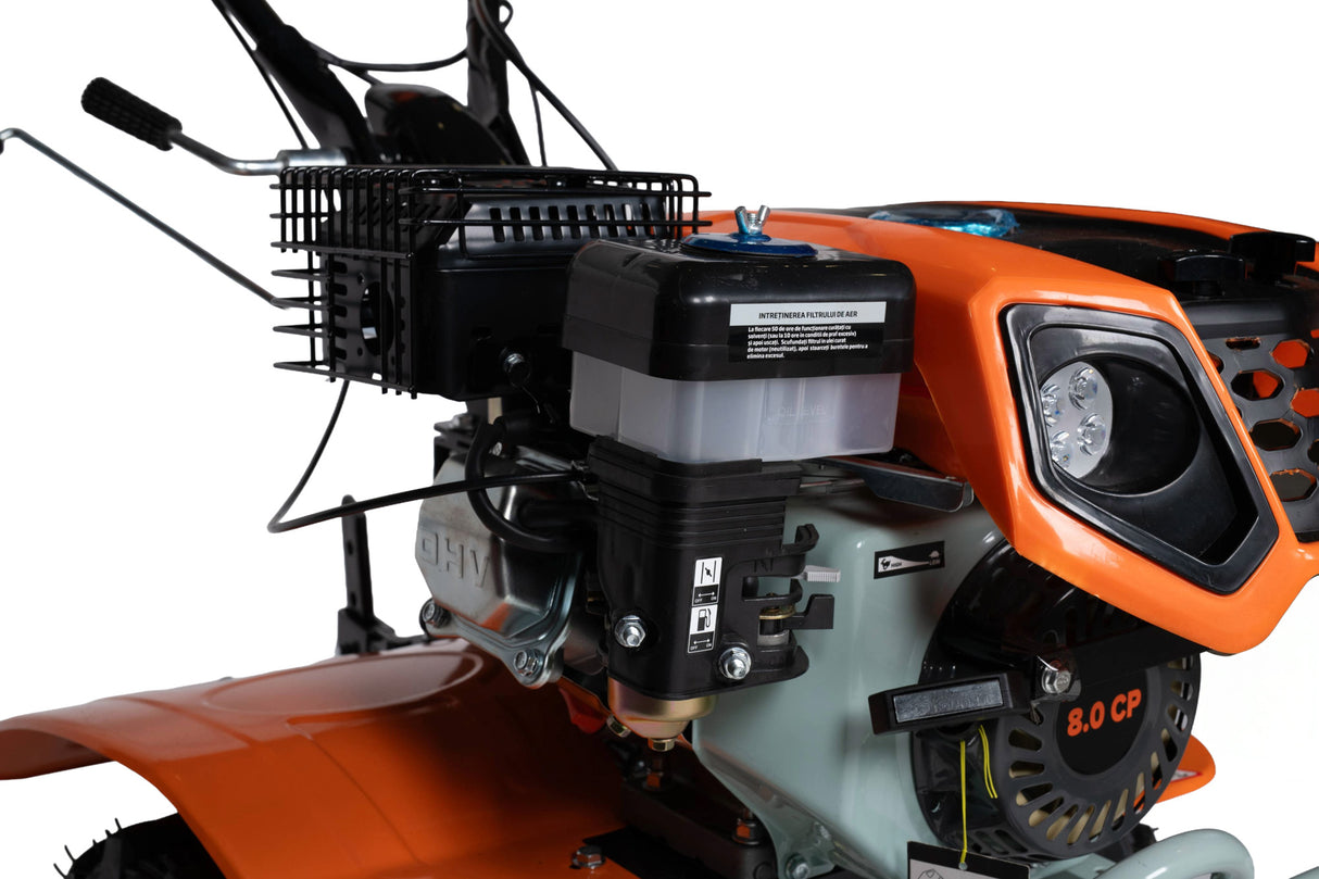 Motocultor Wolfson Imperio 8001, 8 CP, cu far si accesorii : plug, rarita, roti de transport 6.5X8, roti metalice, prasitoare