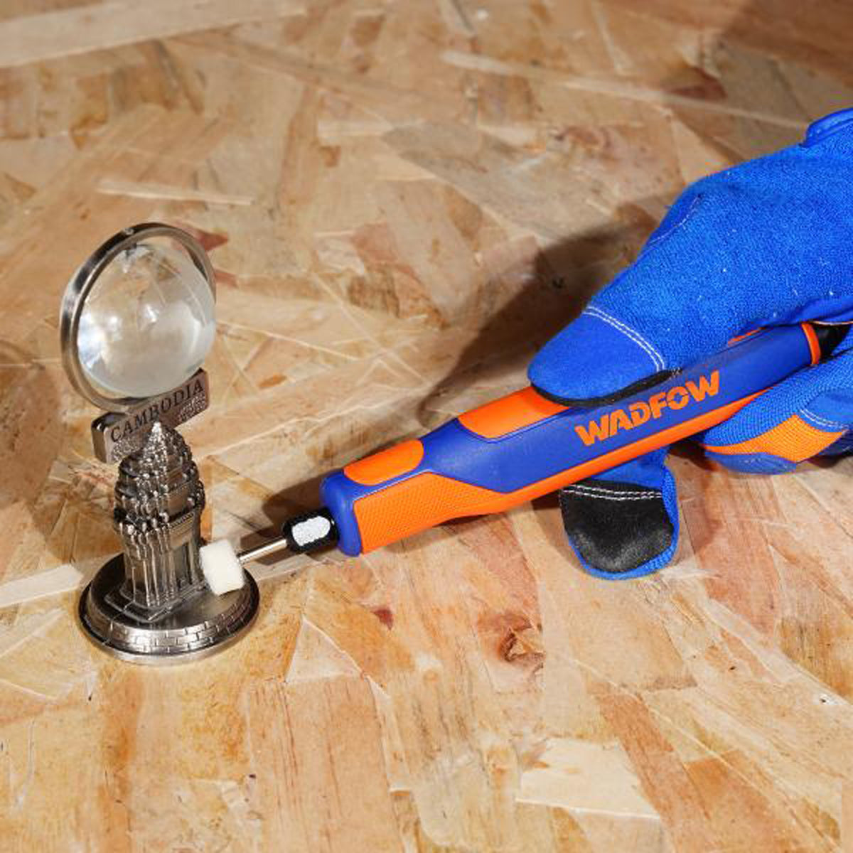 Minipolizor WADFOW 18V, 7W, 22000 rpm, mandrina 3.2 mm, 12 accesorii, control variabil al vitezei