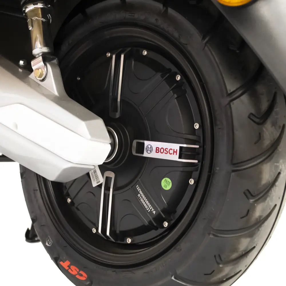 Scuter Electric Rotakt Casablanca Motor Bosch 3000w 25km/h Autonomie 55 km Baterie Litiu-ion 60V 26Ah, Timp încărcare 6-8h
