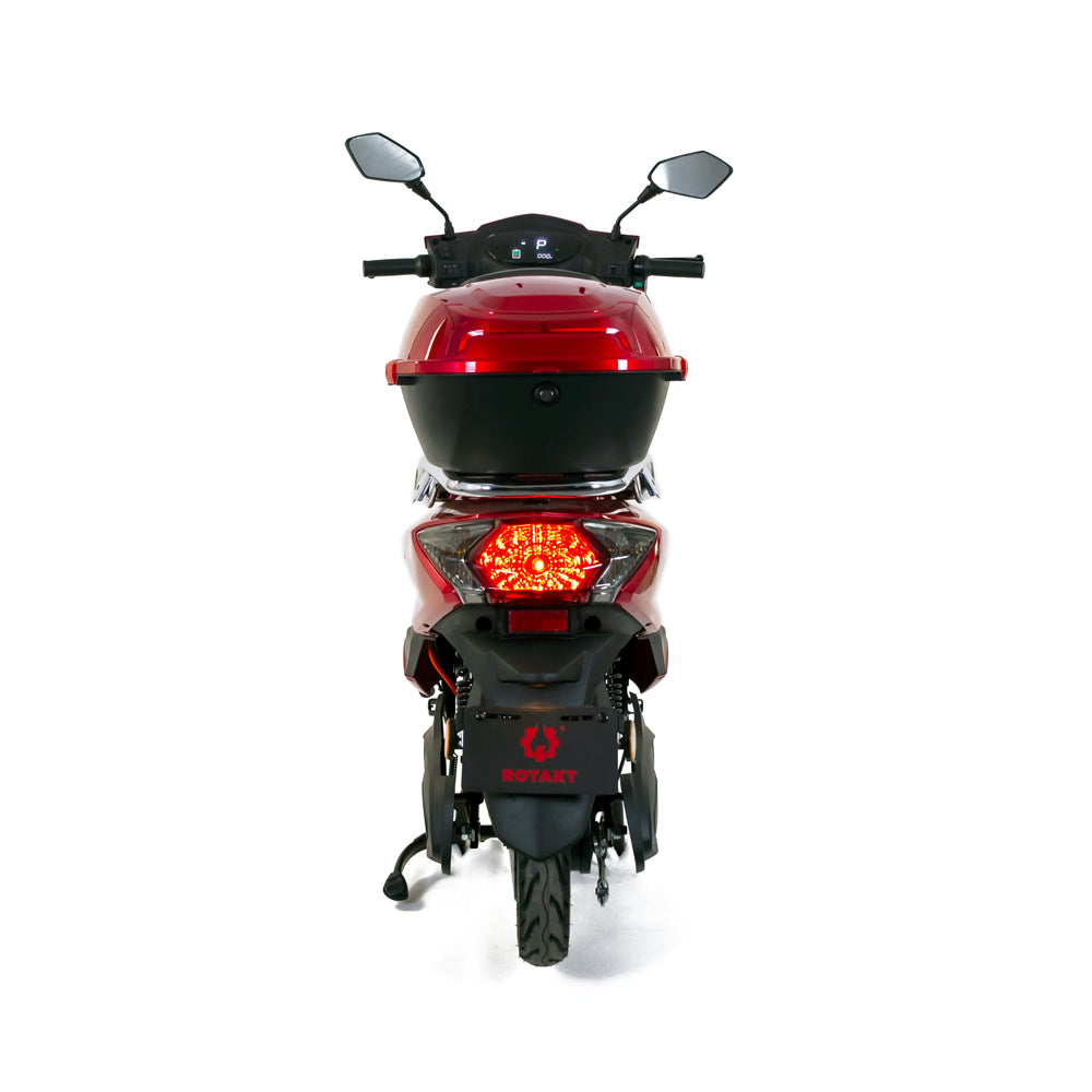 Scuter Rotakt Avalanche, Motor 1500W, Autonomie 53 Km, Viteza maxima 45Km/h, Acumulator 60V/20Ah, Timp de incarcare 6-8h
