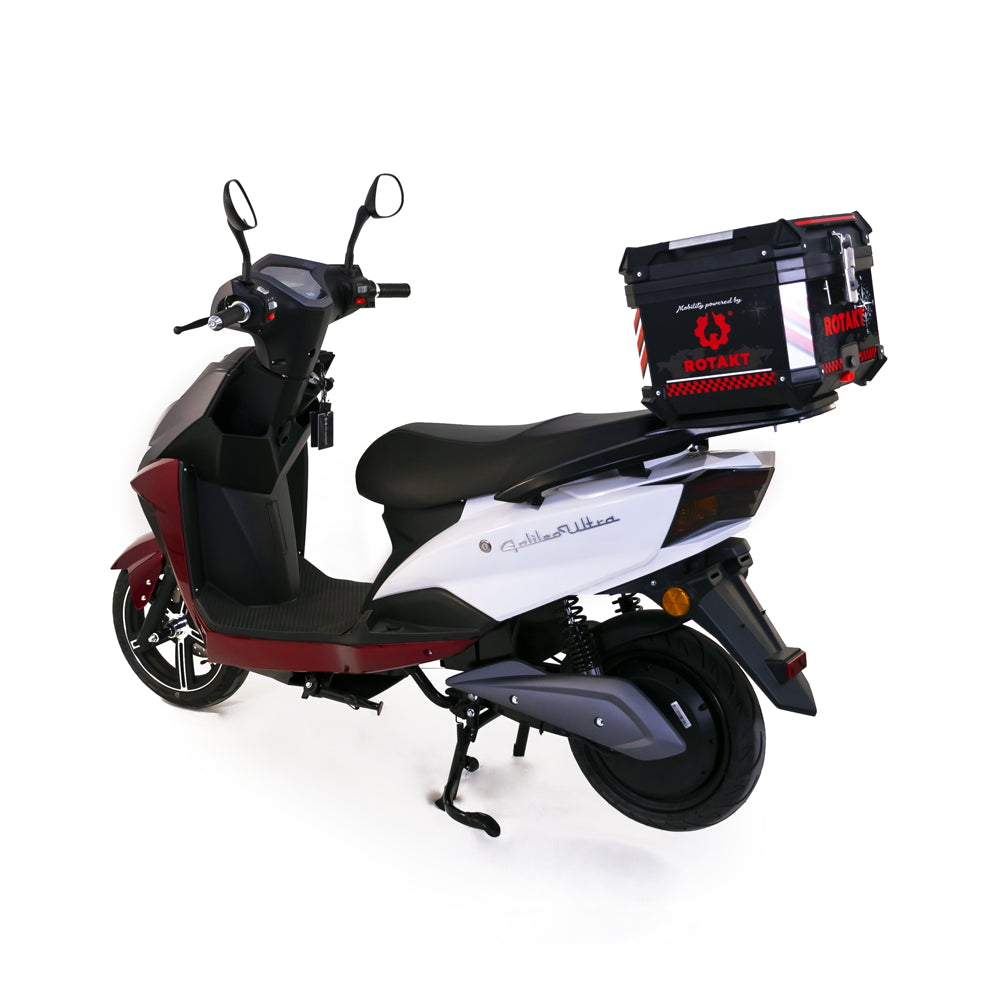 Scuter Rotakt Galileo Ultra, Viteză maximă 45Km/h, Autonomie 45Km, Putere 2400W, Acumulatori 72V / 30Ah, Timp de încărcare 6-8h, KeyLess Go, USB, NFC/Bluetooth
