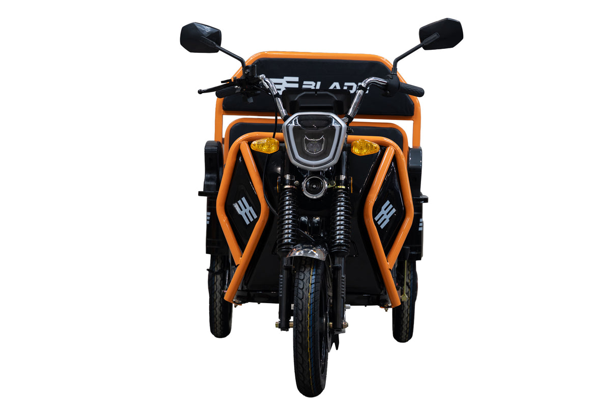 Triciclu Cargo electric BLADE Active R6 1300W, 25 km/h, autonomie pana la 50 km, baterie plumb-acid 72 V/20 Ah, capacitate maxima 500 kg, fara permis, culoare negru-portocaliu