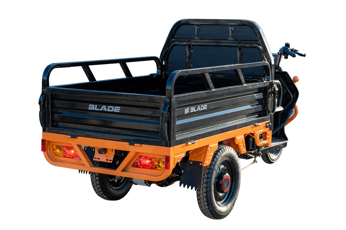 Triciclu Cargo electric BLADE Sprint 3.0 - 2000W, 25 km/h, autonomie pana la 70 km, baterie plumb-acid 72V 45Ah, capacitate maxima 600 kg, fara permis, culoare negru+portocaliu