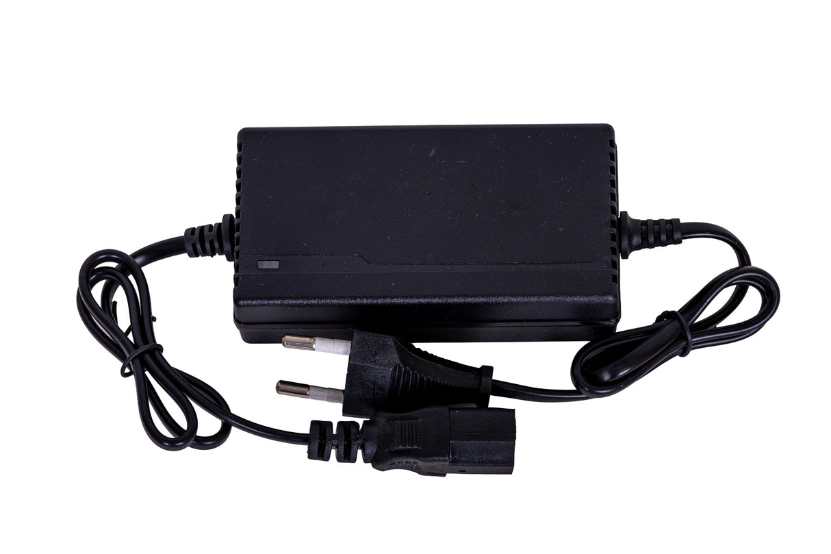 Pompa de stropit electrica 16 litri, 12V, 2–4 bar, regulator presiune, 3 duze incluse