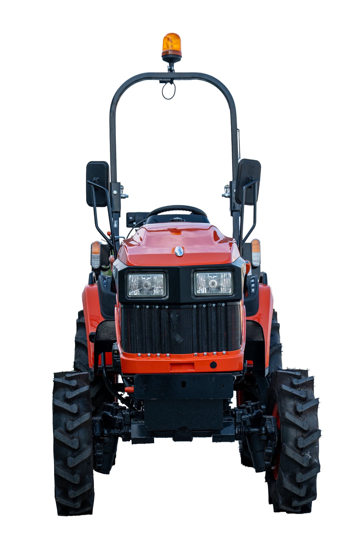 Tractor AVENGER 26 CP, motor Mitsubishi, cu roti agricole