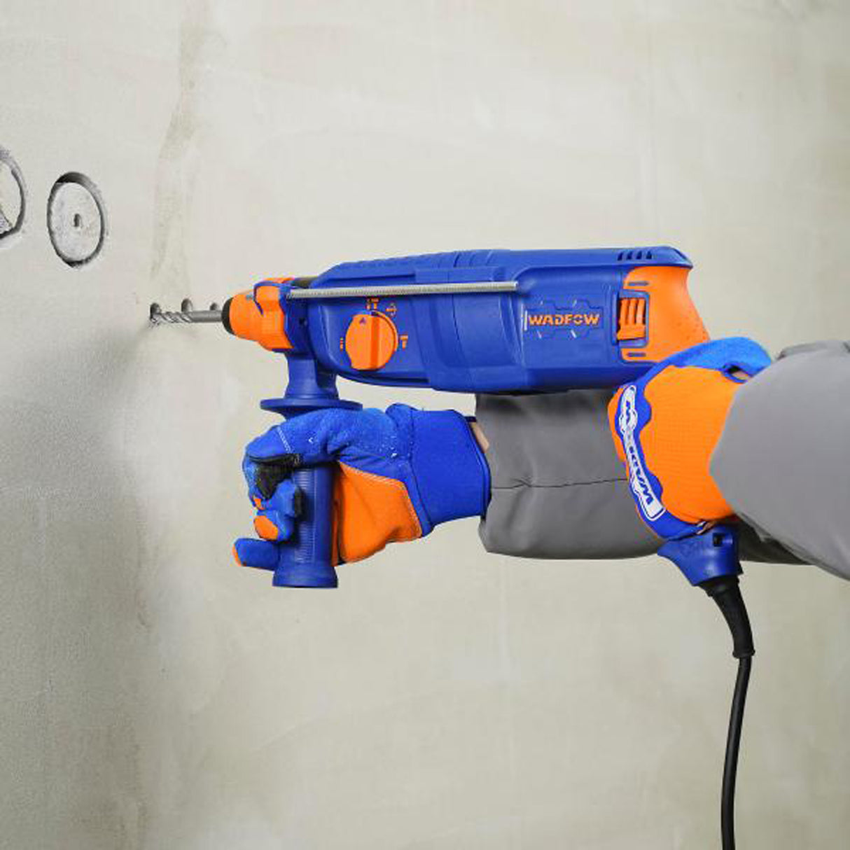 Ciocan rotopercutor Wadfow, 800W, 240V, 1100Rpm, 2.5J, 4000bpm, prindere SDS Plus, include 3 burghie, 2 dalti, geanta transport