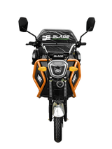 Triciclu Cargo electric BLADE Active R6 1300W, 25 km/h, autonomie pana la 50 km, baterie plumb-acid 72 V/20 Ah, capacitate maxima 500 kg, fara permis, culoare negru-portocaliu